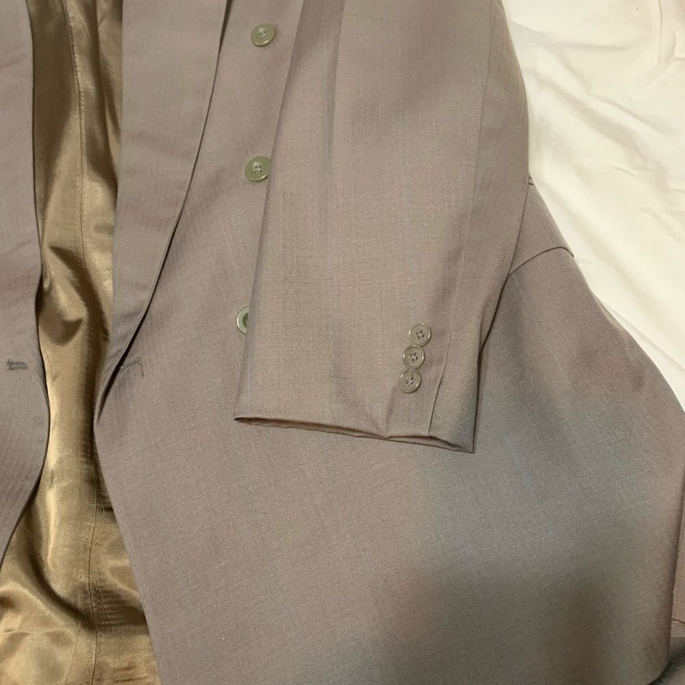Men’s suit